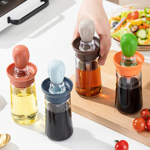 Brush cover integrated kitchen silicone small barbecue brush oil bottle pancake home baking oil brush can be measured seasoning bottle