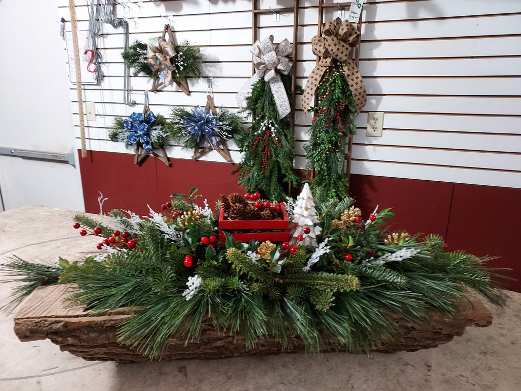 Fresh Evergreen Wreaths for Winter Décor, Handmade Greenery Arrangements & Memorial Tributes