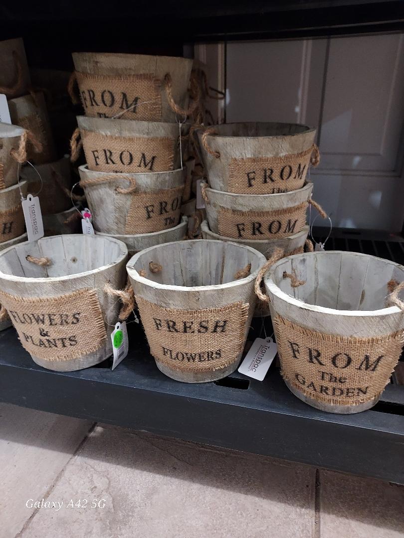 Wood bucket plant container